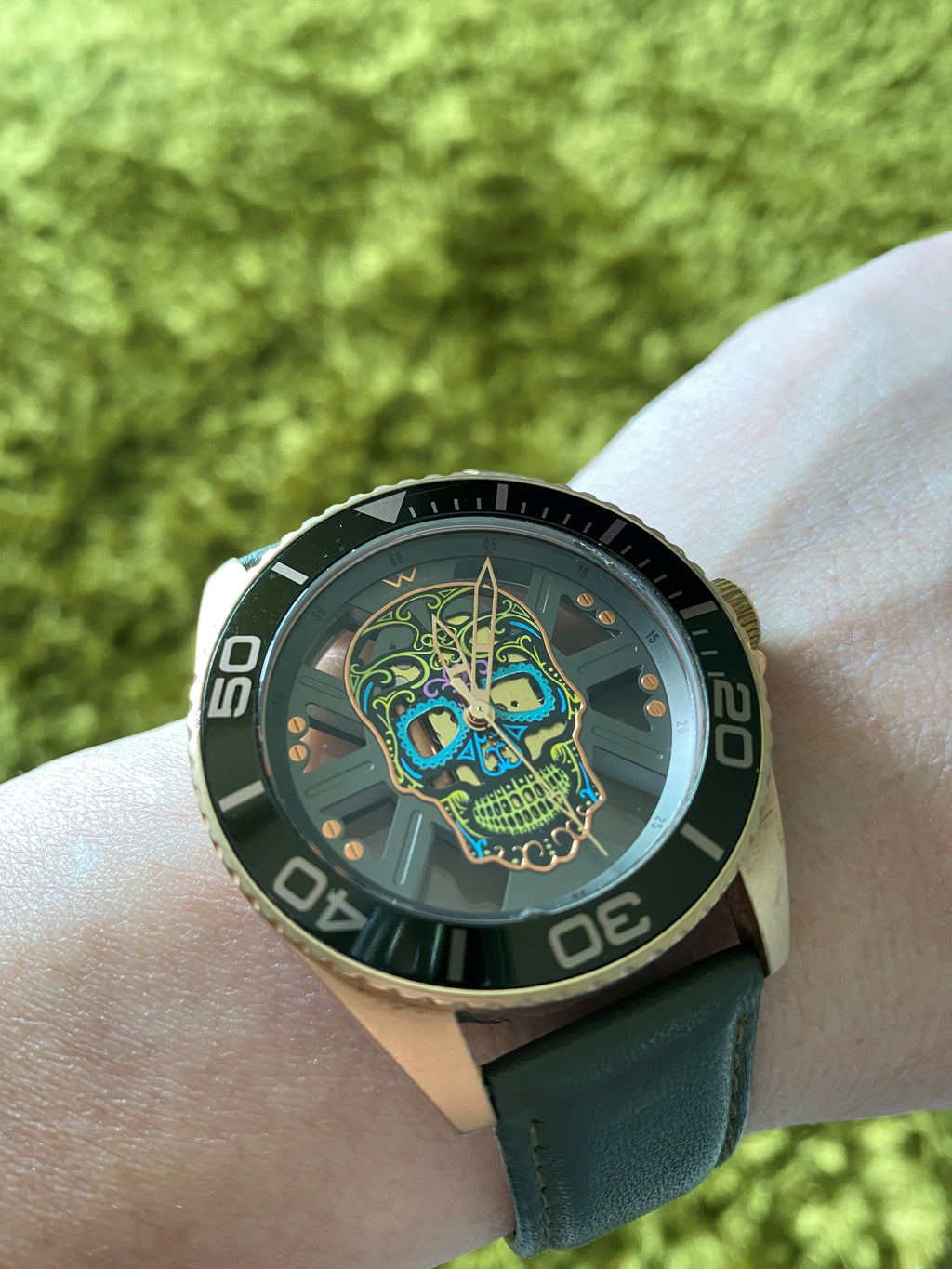 Hallow SKULL face watch - Rose Gold  / Green