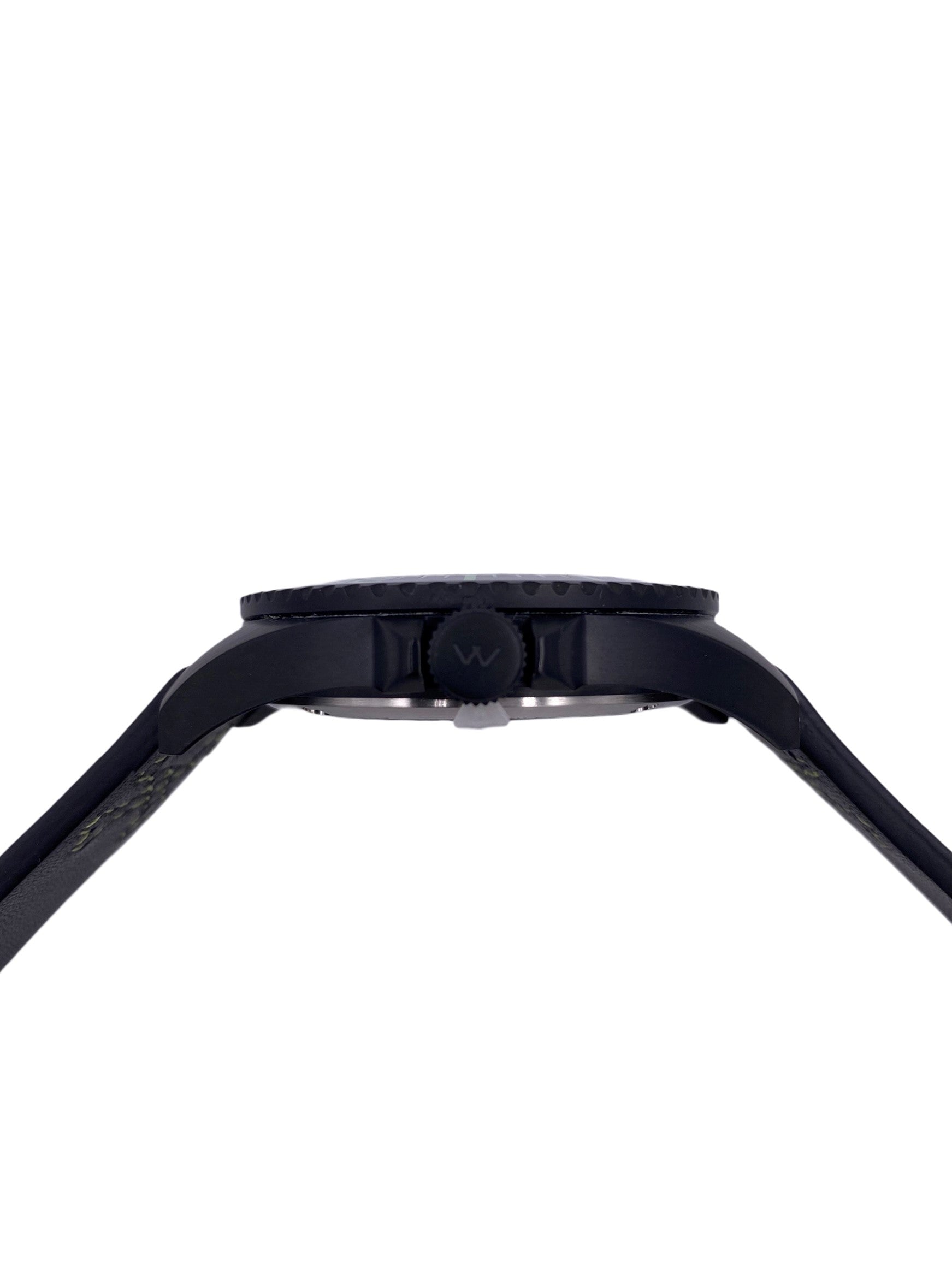 Hallow SKULL face watch - Black / Black