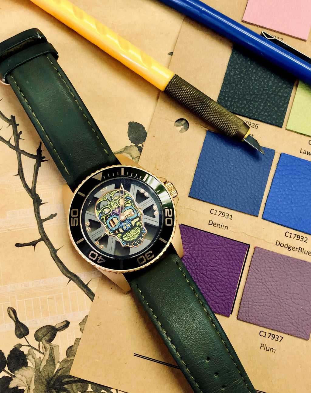 Hallow SKULL face watch - Rose Gold  / Green