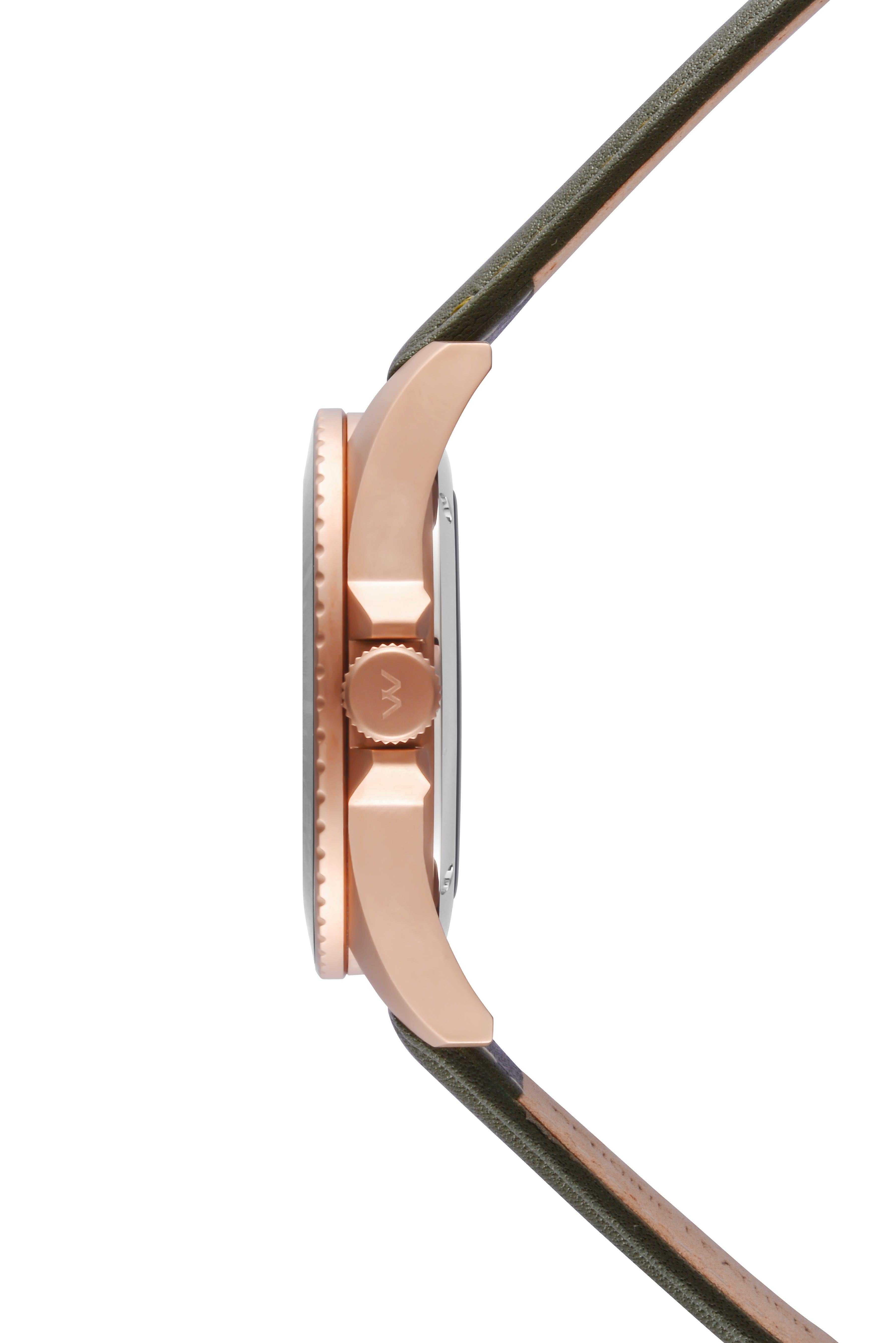 Hallow SKULL face watch - Rose Gold  / Green